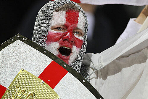 Die schrägsten und lustigsten England-Fans. Euch wollen wir bei der Frauen-WM nicht jubeln sehen. Die Bilder.