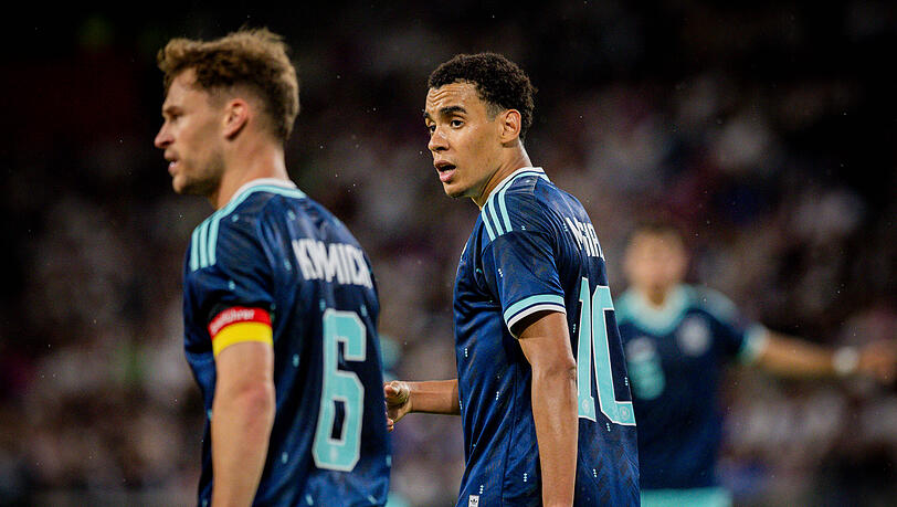 Jamal Musiala und Joshua Kimmich k&ouml;nnen dem Spiel der Nationalmannschaft bislang noch keinen Stempel aufdr&uuml;cken.