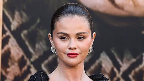 Selena Gomez sieht sich mit Betrugsvorw&uuml;rfen gegen ihr Mental-Health-Startup Wondermind konfrontiert.