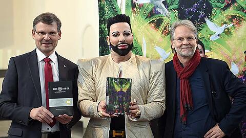 Harald Glööckler präsentierte in Berlin seinen Schmuckschuber.