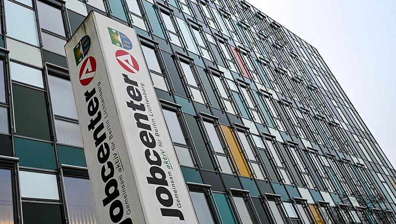 F&uuml;r Gefl&uuml;chtete aus der Ukraine, die nach dem 1. April 2025 eingereist sind, soll es k&uuml;nftig statt Grundsicherung zun&auml;chst die geringeren Leistungen geben, die auch Asylbewerber erhalten. (Symbolbild)