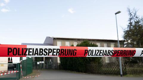 Ein Mitarbeiter des landwirtschaftlichen Betriebes entdeckte die Toten.