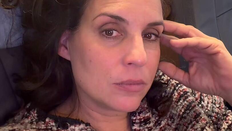 Elena Uhlig möchte am Wochenende zur Ruhe kommen und meldet sich auf Social Media ab. Elena Uhlig möchte am Wochenende zur Ruhe kommen und meldet sich auf Social Media ab.