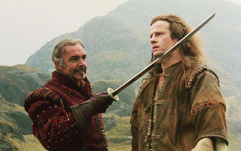 Was hätte Christoper Lamberts Connor McLeod in "Highlander - Es kann nur einen geben" nur ohne seinen weisen Mentor Ramirez (Sean Connery, links) gemacht? Vermutlich wäre er schnell einen Kopf kürzer. Was hätte Christoper Lamberts Connor McLeod in "Highlander - Es kann nur einen geben" nur ohne seinen weisen Mentor Ramirez (Sean Connery, links) gemacht? Vermutlich wäre er schnell einen Kopf kürzer.