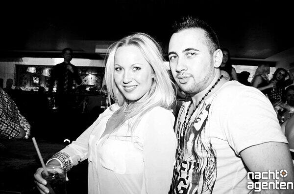 Heiß her ging?s auch beim "Garden & Restaurant" im Crowns Club. Mehr Bilder finden Sie unter: www.nachtagenten.de