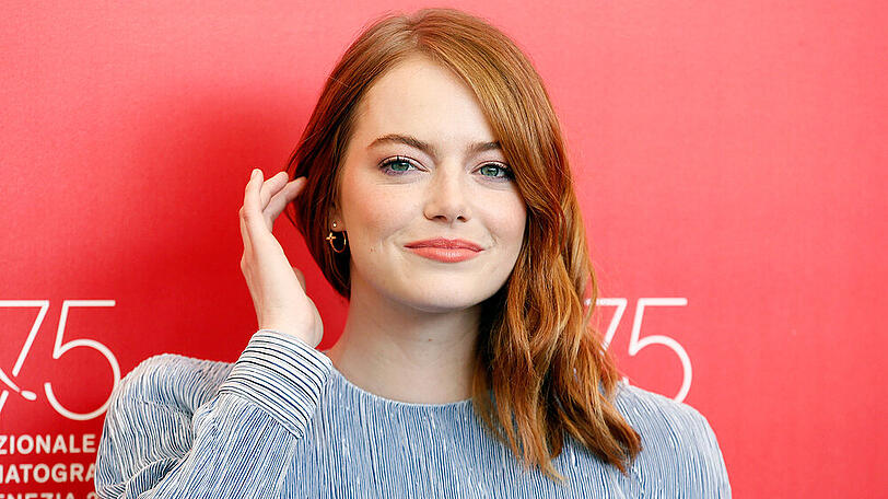 Emma Stone tanzt auf Instagram für den guten Zweck.