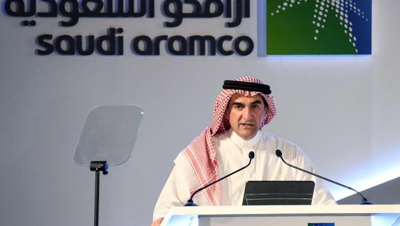 Jasir al-Rumian, Vorstandsvorsitzender des staatlichen Ölkonzerns Saudi Aramco, hat die Genehmigung für den seit langem erwarteten Börsengang erhalten. Jasir al-Rumian, Vorstandsvorsitzender des staatlichen Ölkonzerns Saudi Aramco, hat die Genehmigung für den seit langem erwarteten Börsengang erhalten.