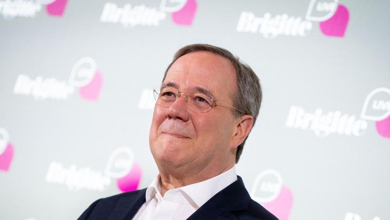 CDU-Kanzlerkandidat Armin Laschet kommt zu der Gesprächsrunde "Brigitte Live".