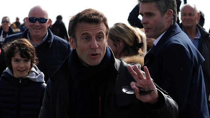 Emmanuel Macron will für weitere fünf Jahre in den Élyséepalast einziehen.