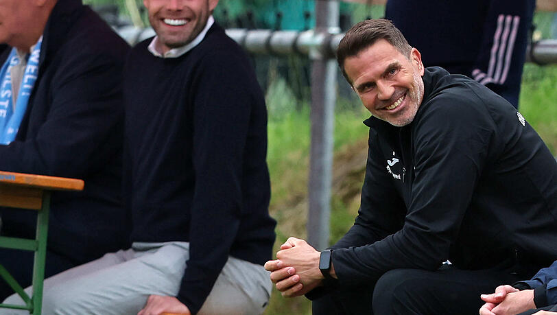 Sportchef Christian Werner (l.) mit Trainer Patrick Glöckner.