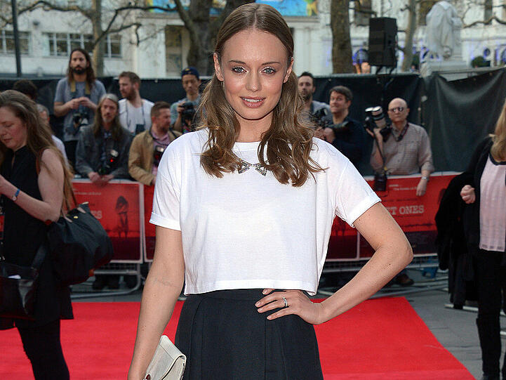 Laura Haddock besucht die Premiere zu "The Quiet Ones"