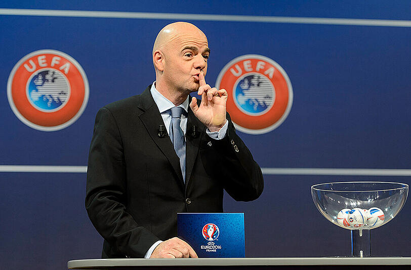 UEFA-Generalsekretär Gianni Infantino bei der Auslosung der EM-Qualifikation 2016.