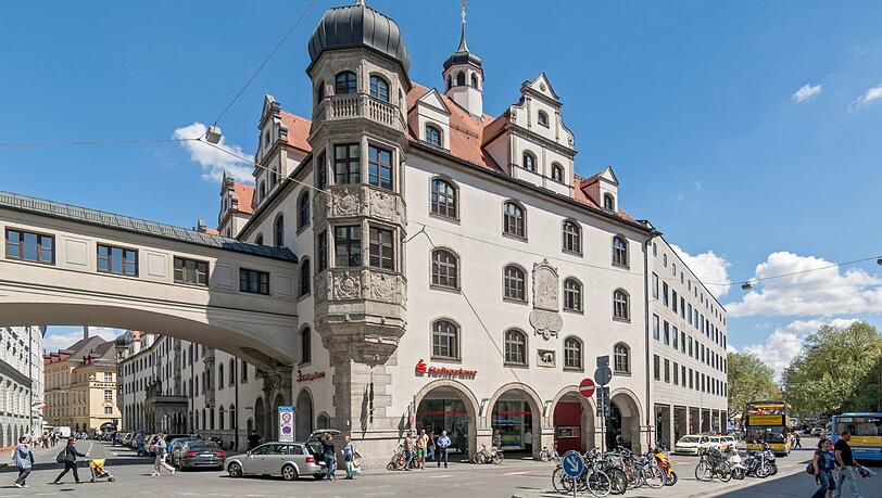 Die Zentrale der Stadtsparkasse im Tal in München. Die Zentrale der Stadtsparkasse im Tal in München.