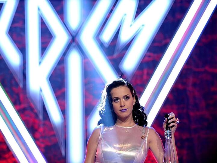 Katy Perry hat eigentlich "eichhörnchen-braunes" Haar