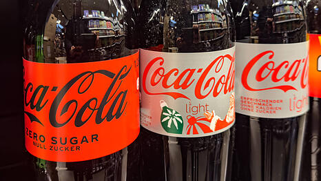 Viele Softdrinks gibt es mittlerweile in einer zuckerfreien oder Light-Version.