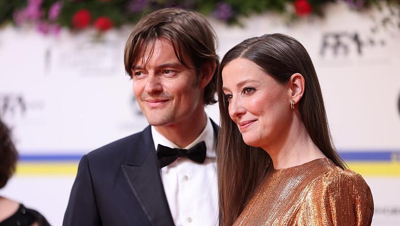 Schauspielerin Alexandra Maria Lara mit Ehemann Sam Riley. Schauspielerin Alexandra Maria Lara mit Ehemann Sam Riley.