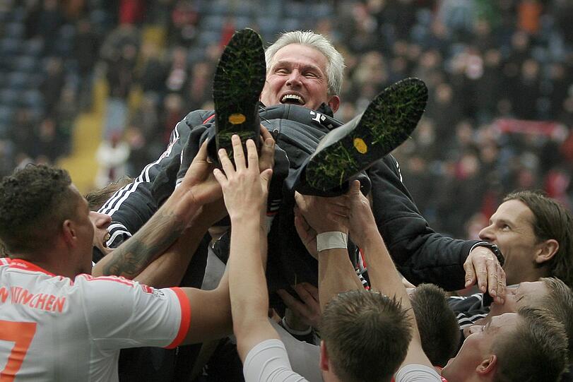So ausgelassen feiern die Bayern-Spieler den Meistertitel. Die schönsten Jubel-Bilder!