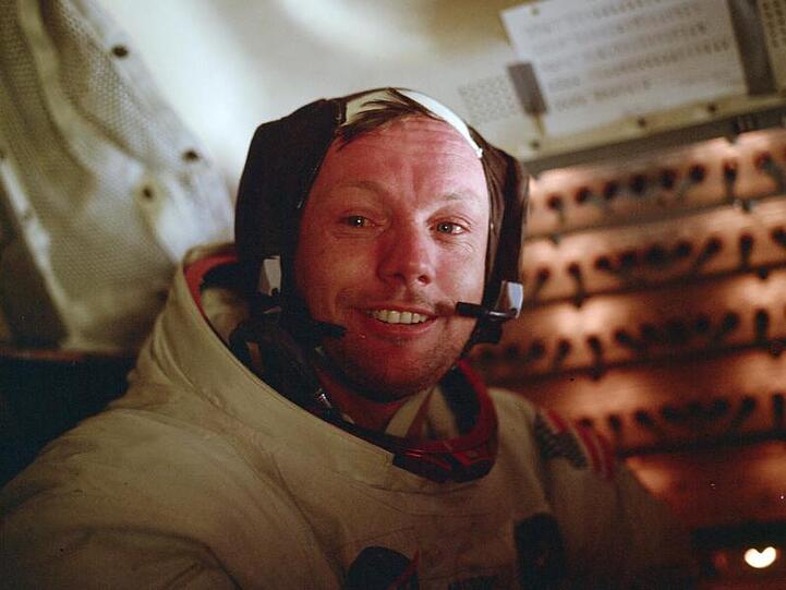 Der erste Mensch auf dem Mond: Neil Armstrong, Kommandant der Apollo 11-Mission.