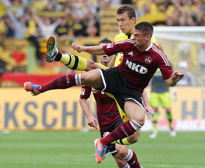 "Ein dreckiger Gegener" wollte Dieter Hecking sein. Und seine Mannschaft folgte seiner Vorgabe...