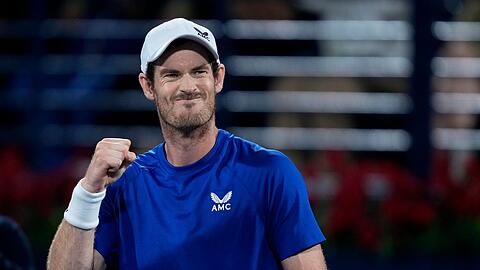 Tennisspieler Andy Murray aus Großbritannien jubelt nach seinem Sieg.