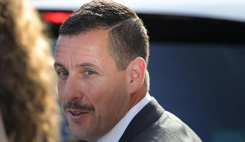 Adam Sandler hat Lust auf was Neues: Der Komiker spielt die Hauptrolle im nächsten Film der Safdie-Brüder.