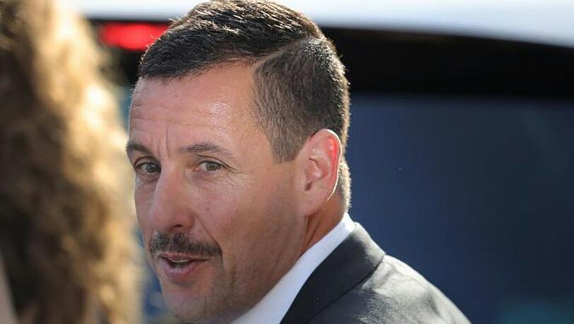 Adam Sandler hat Lust auf was Neues: Der Komiker spielt die Hauptrolle im nächsten Film der Safdie-Brüder.