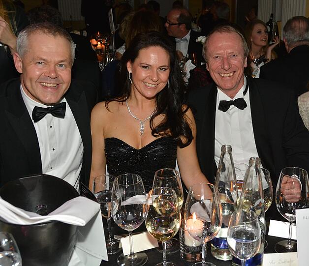 Bayerns Gastro-Präsident Ulrich N. Brandl (l.) mit Frau Doris und Noch-Bürgermeister Hep Monatzeder (Grüne).