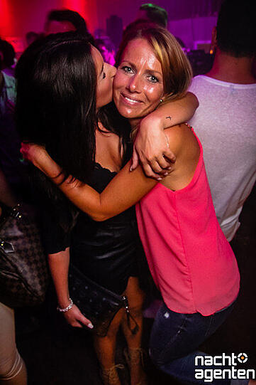 Im Jack Rabbit war am Samstag "House vs. Black" angesagt.