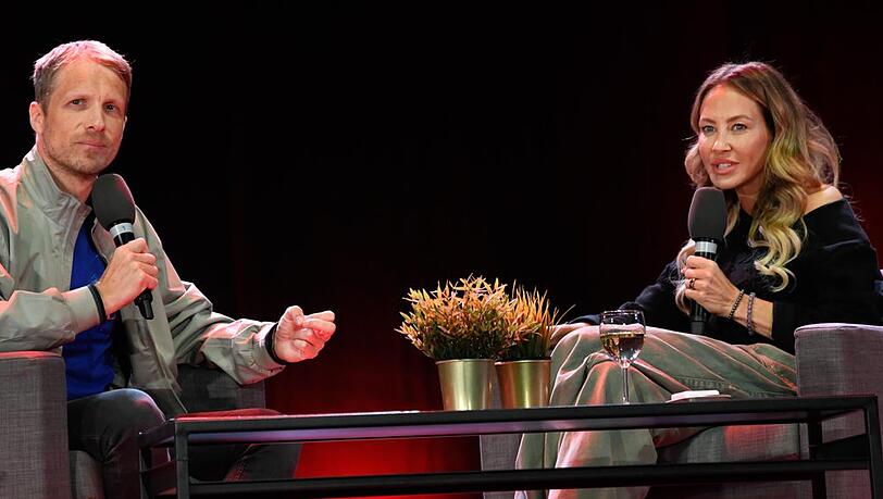 Sandy Meyer-W&ouml;lden feiert ihr Podcast-Comeback mit Oliver Pocher.