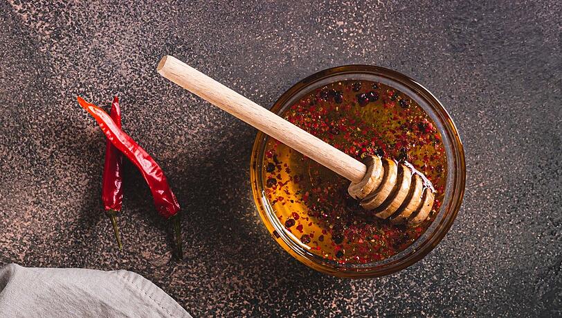 Chili und Honig - eine perfekte Kombination.