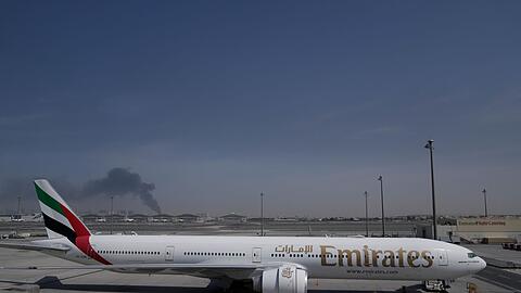 Stillstand auf dem Vorfeld: Am Flughafen Dubai kommt es infolge der angespannten Lage im Nahen Osten zu massiven Einschr&auml;nkungen im Flugverkehr. (Archivbild)