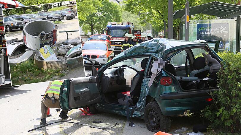 Der Peugeot prallte gegen die Litfaßsäule. Für den 19-jährigen Mitinsassen kam jede Hilfe zu spät.
