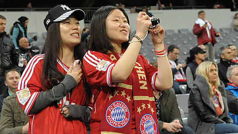 Der FC Bayern will künftig noch mehr japanische Fußballfans ins Stadion locken