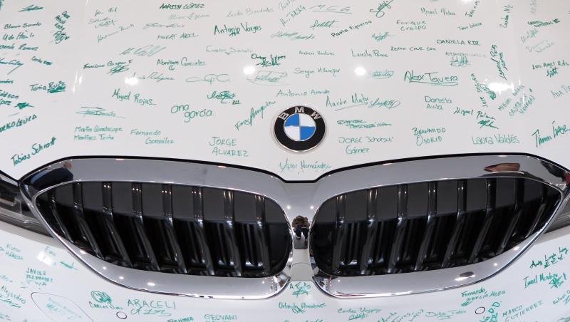 Die Unterschriften von Mitarbeitern des Werks sind auf einem BMW zu sehen, der im Oktober 2018 dort vorgefertigt wurde. Foto: Andrea Sosa Cabrios Die Unterschriften von Mitarbeitern des Werks sind auf einem BMW zu sehen, der im Oktober 2018 dort vorgefertigt wurde. Foto: Andrea Sosa Cabrios