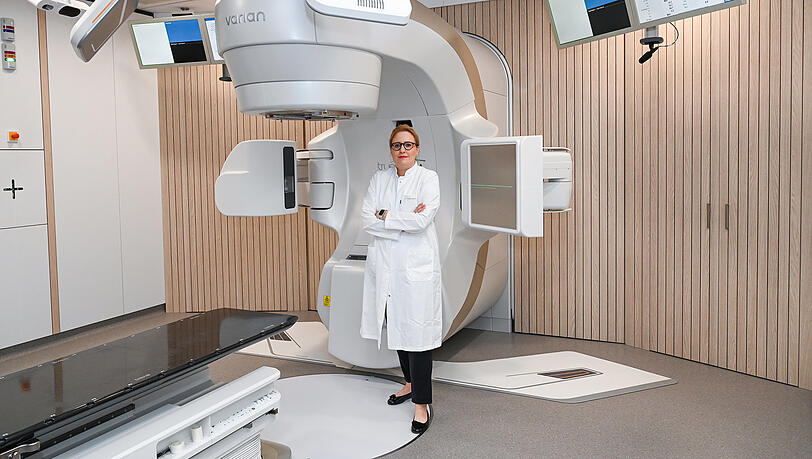 &Auml;rztin Stephanie Combs tr&auml;gt die Verantwortung f&uuml;r 100 Klinik-Mitarbeiter.