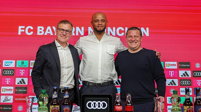 Der neue Anführer des FC Bayern: Cheftrainer Vincent Kompany (M.), der den Rückhalt der Bosse Uli Hoeneß, Jan-Christian Dreesen (l.), Max Eberl (r.) und Karl-Heinz Rummenigge genießt.