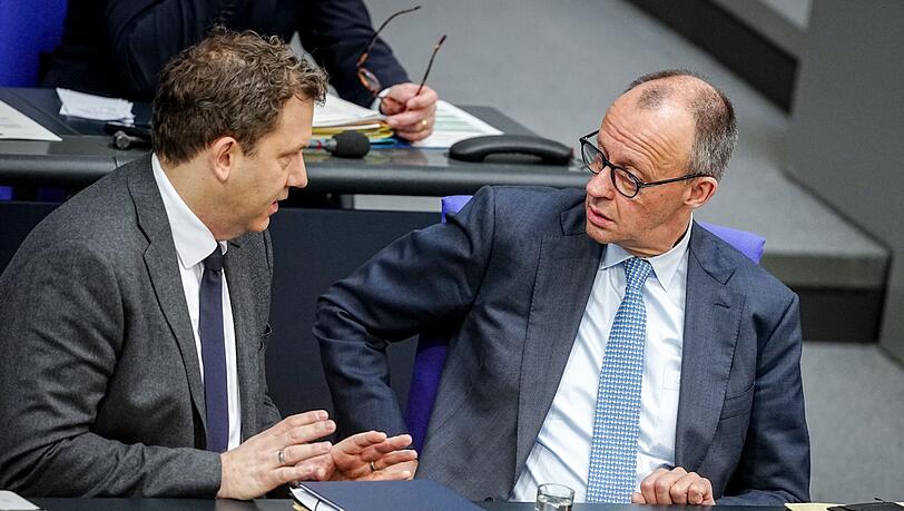 Kriegen sie es hin? Die Vorsitzenden von SPD und CDU, Finanzminister Klingbeil und Kanzler Merz