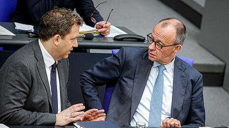 Kriegen sie es hin? Die Vorsitzenden von SPD und CDU, Finanzminister Klingbeil und Kanzler Merz