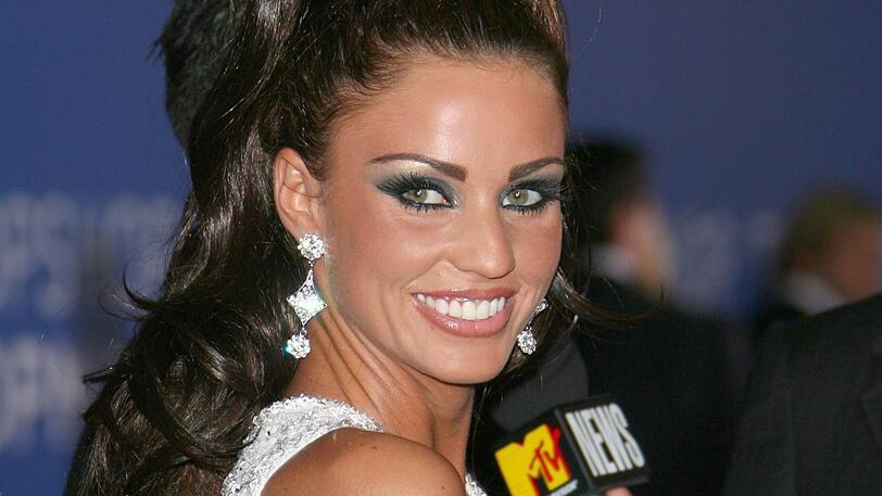 So schaut das Lächeln von Katie Price normalerweise aus. Jetzt hat sie sich allerdings ohne ihre Veneers gezeigt. (Archivbild)