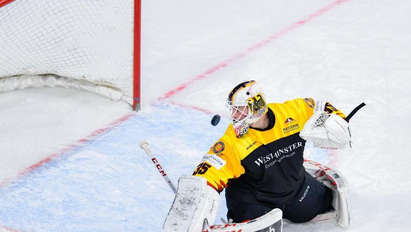 Im Spiel gegen das US-Team wurden die deutschen Torhüter oft alleingelassen. Im Spiel gegen das US-Team wurden die deutschen Torhüter oft alleingelassen.