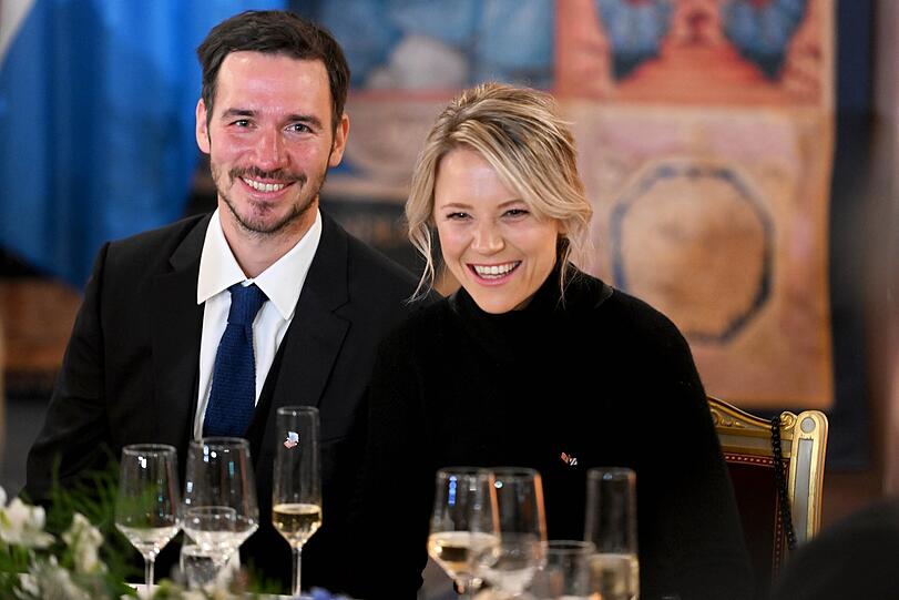 Strahlen beim Dinner um die Wette: Felix und Miriam Neureuther