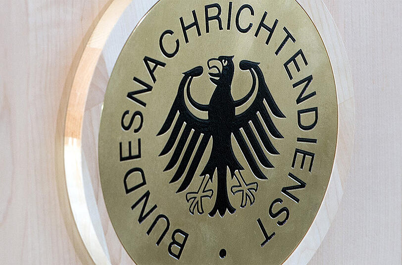 Kooperierte der BND parallel mit NSA und CIA? Dieser Frage soll heute im NSA-Untersuchungsausschuss auf den Grund gegangen werden.