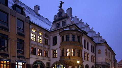 Dreister Trickdiebstahl vor dem Hofbräuhaus am Platzl.