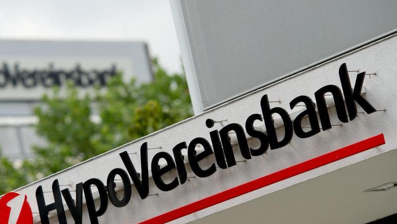 Das Logo und der Schriftzug der HypoVereinsbank hängt am Verwaltungsgebäude der Bank. Foto: Sven Hoppe/dpa/Archivbild Das Logo und der Schriftzug der HypoVereinsbank hängt am Verwaltungsgebäude der Bank. Foto: Sven Hoppe/dpa/Archivbild