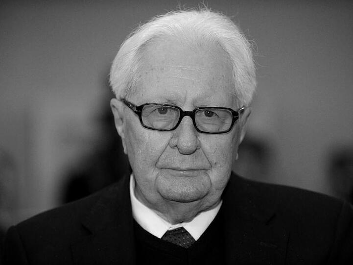 Der ehemalige SPD-Vorsitztende Hans-Jochen Vogel. Foto: Tim Brakemeier/dpa/Archivbild