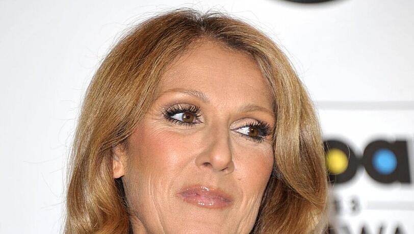 Celine Dion würde auch gerne mal einen Drink zu sich nehmen Celine Dion würde auch gerne mal einen Drink zu sich nehmen