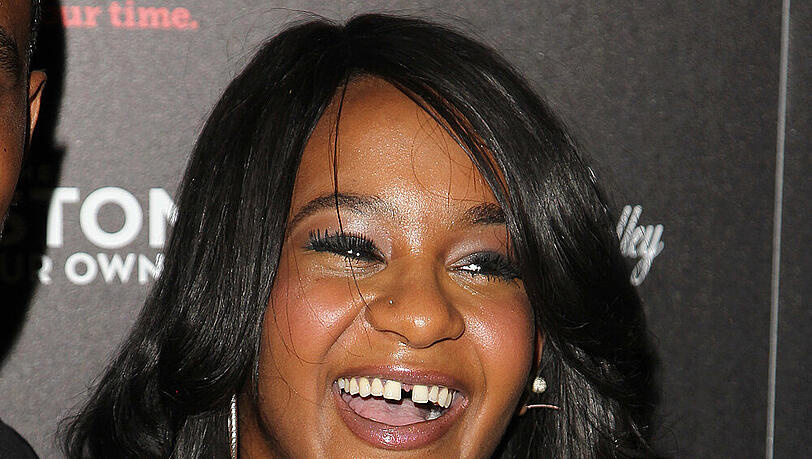 Bobbi Kristina: Laut dem Anwalt von Bobby Brown sollen die lebenserhaltenden Maßnahmen nicht eingestellt werden. Bobbi Kristina: Laut dem Anwalt von Bobby Brown sollen die lebenserhaltenden Maßnahmen nicht eingestellt werden.