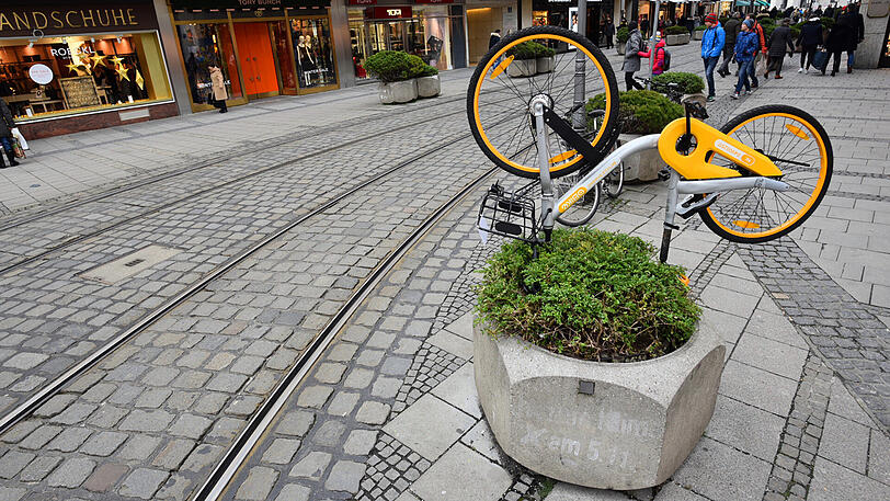 In Deutschland werden die OBike-Räder immer häufiger zum Ziel von Vandalismus, auch in München.