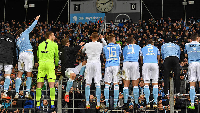 Saisonendspurt für Fans und Mannschaft - welche Spiele jetzt auf dem Plan stehen. Saisonendspurt für Fans und Mannschaft - welche Spiele jetzt auf dem Plan stehen.