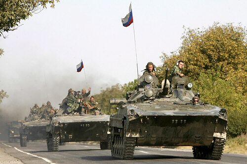 Die russischen Panzer müssen sich weiter zurückziehen, verlangt die EU